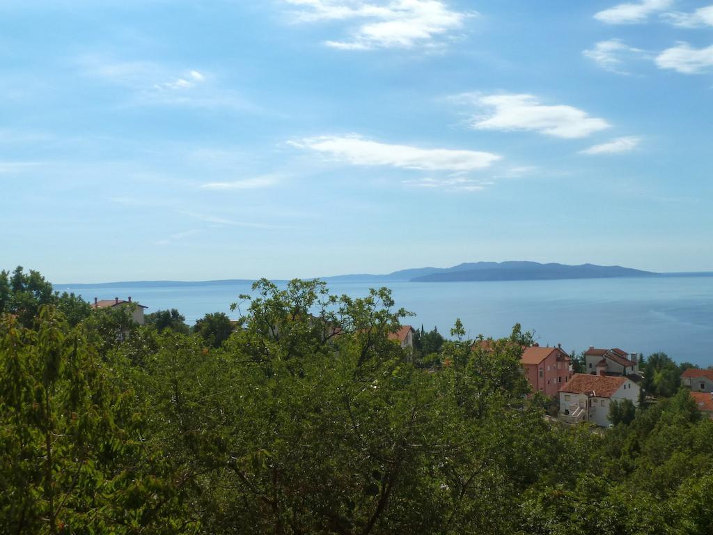 Apartments Frlan Кастав Екстериор снимка