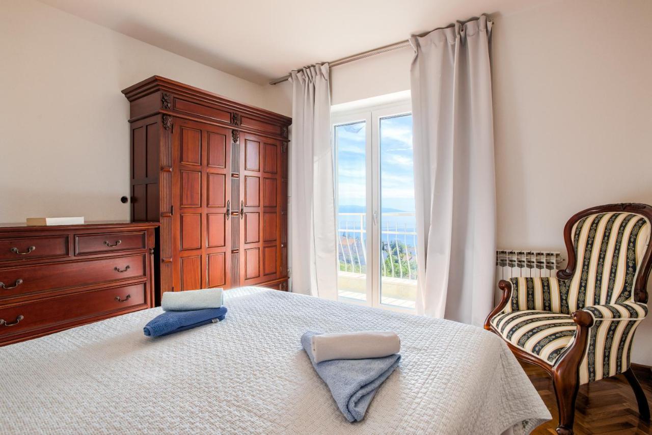 Apartments Frlan Кастав Екстериор снимка